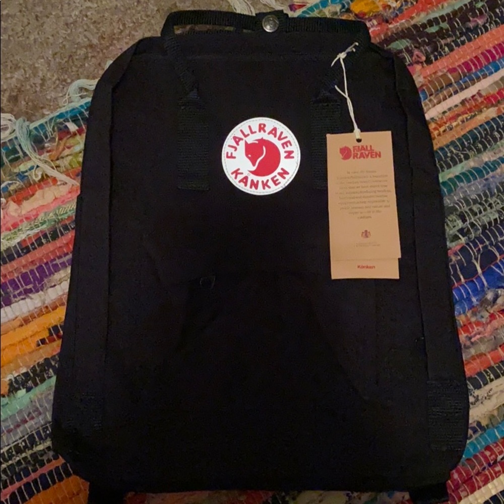 NWT fjallraven kanken bookbag
